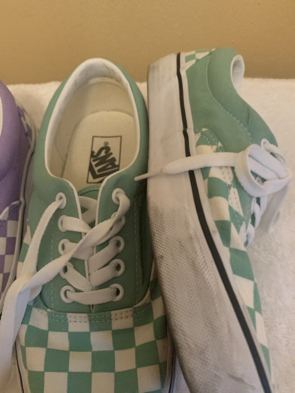 Vans - Picture 5 of 7